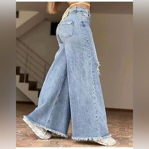 BCBG Generation High Rise Wide Leg Jeans Womens Size 5/27 Raw Hem